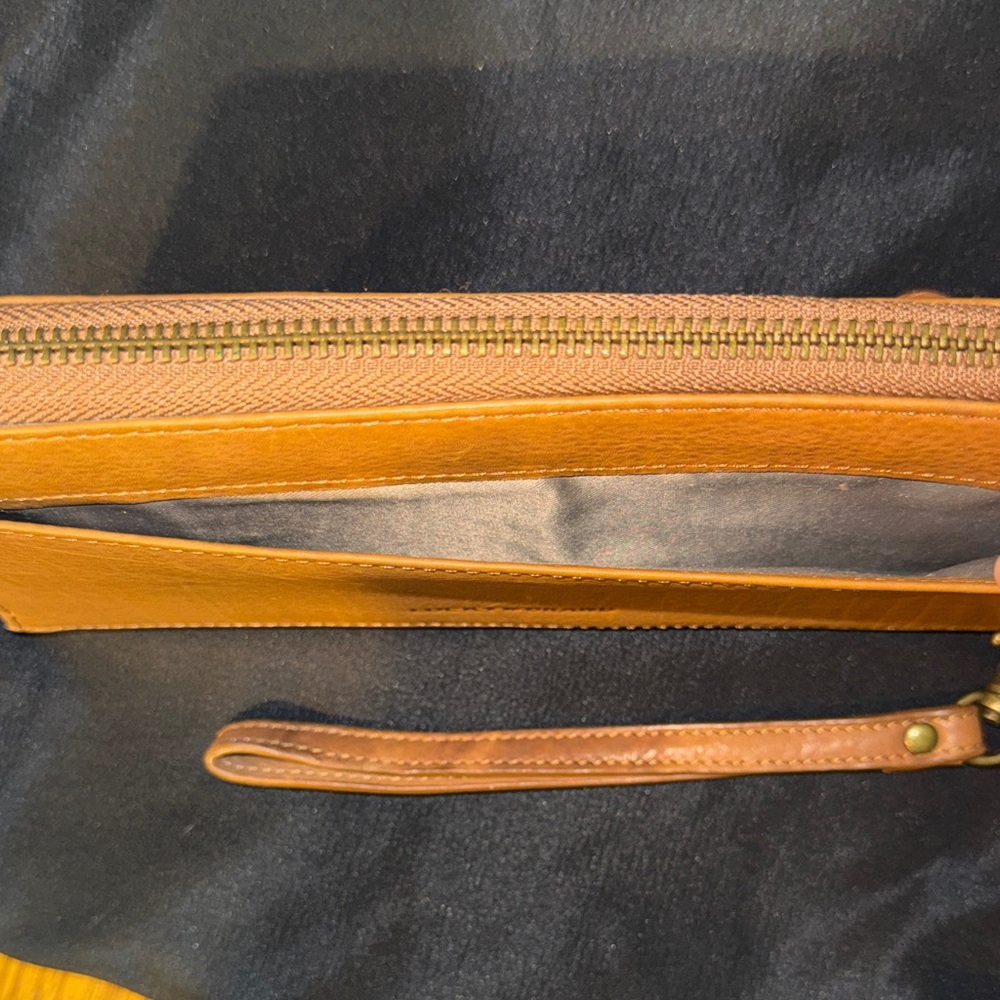 Lucky Brand Brown Leather Wristlet Wallet - Picture 3 of 12